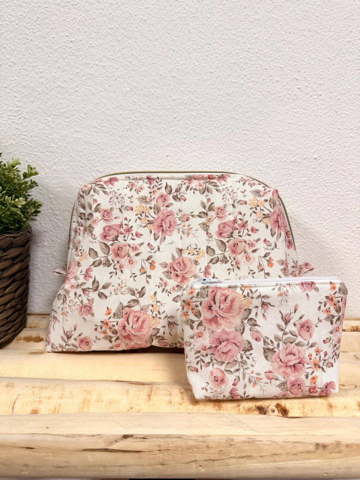 Necessaire