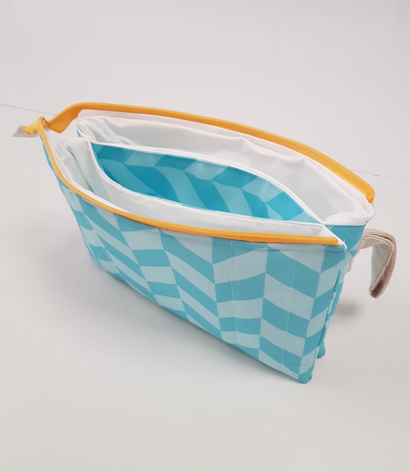 Necessaire